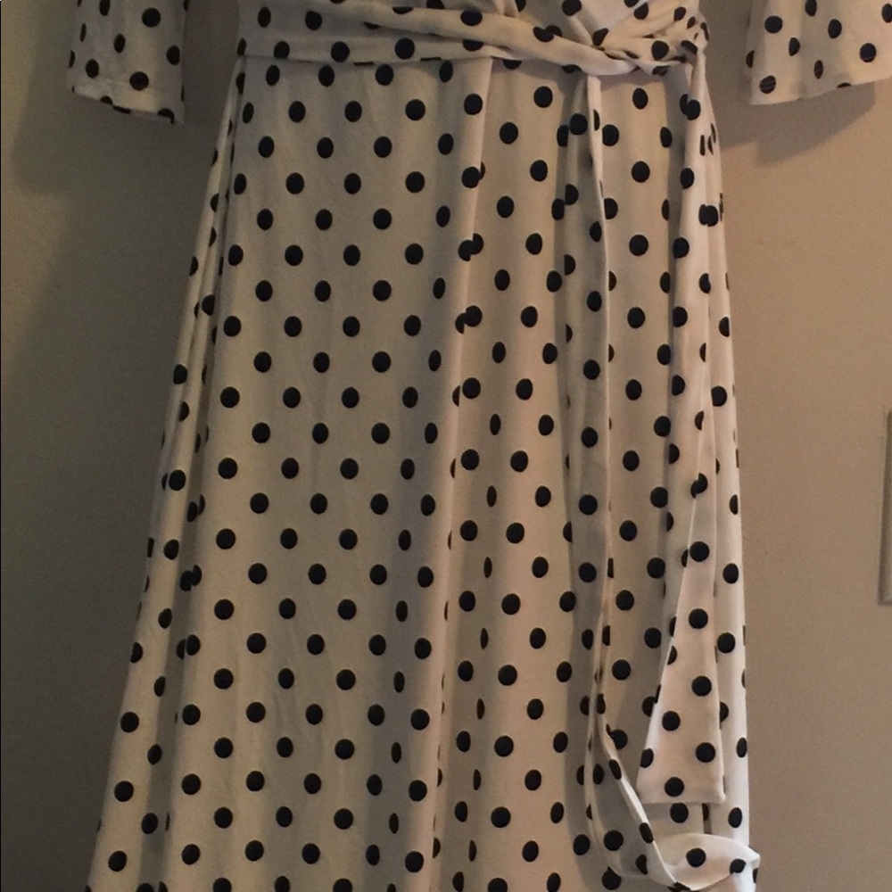 LADIES DRESS - Picture 3 of 4